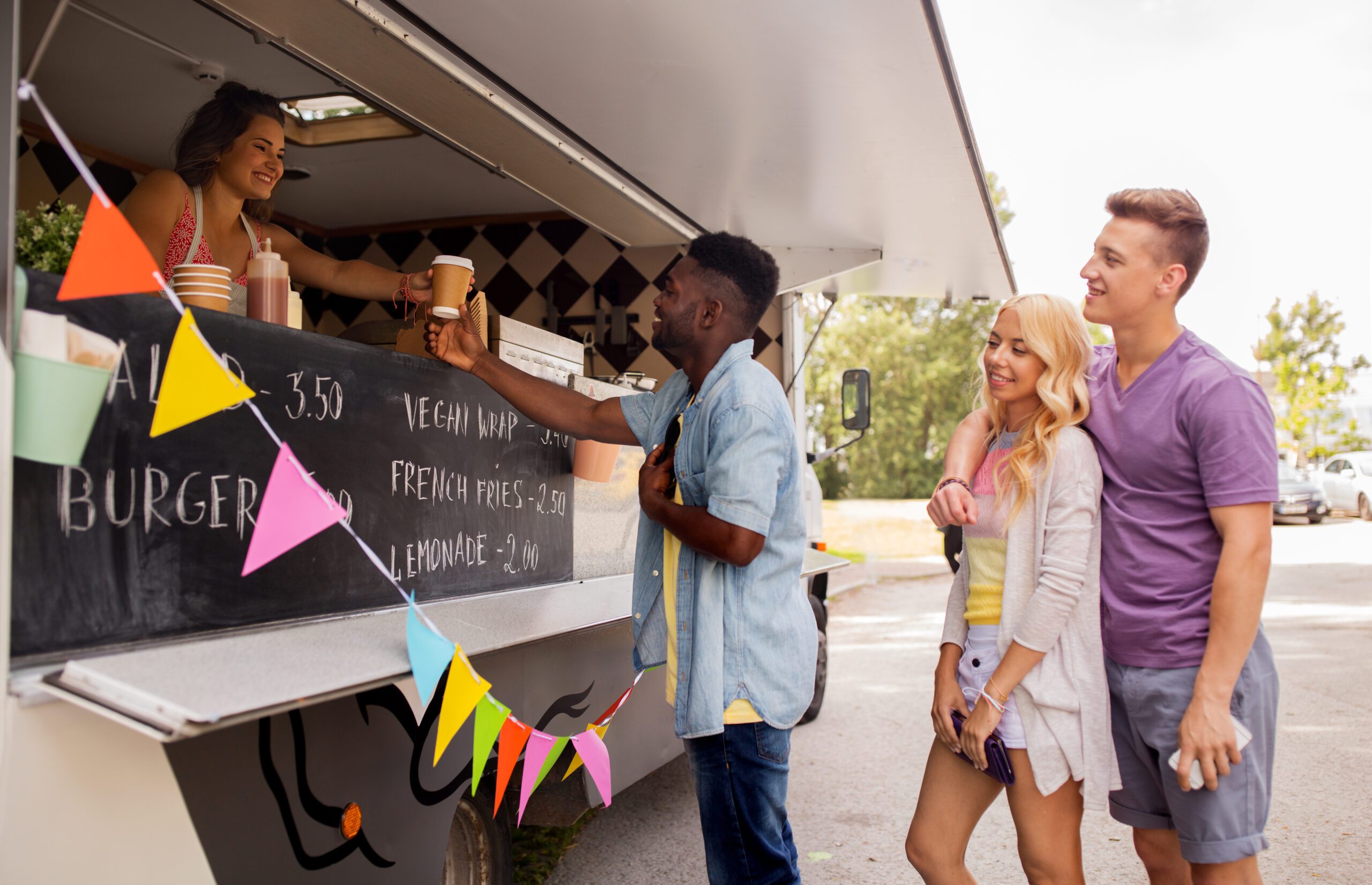 7 Ways the Best Food Truck POS System Enhances Experience